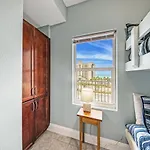 On The 3-D Floor, Laketown 324 - Large 2 Bd , Great Views And Amenities