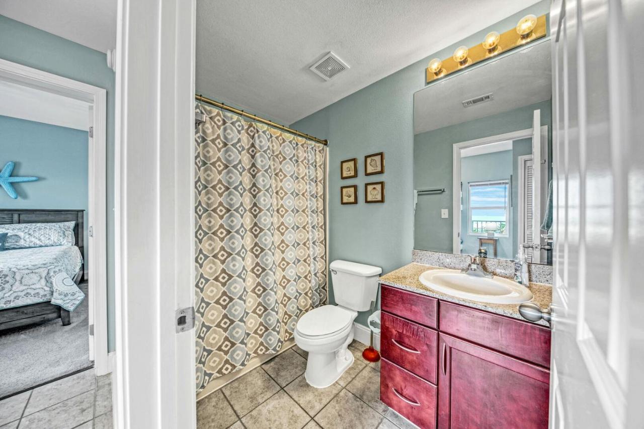 On The 3-d Floor, Laketown 324 - Large 2 Bd , Great Views And Amenities Holiday home *