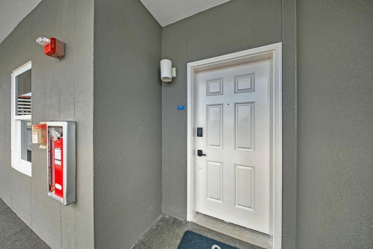 On The 3-d Floor, Laketown 324 - Large 2 Bd , Great Views And Amenities