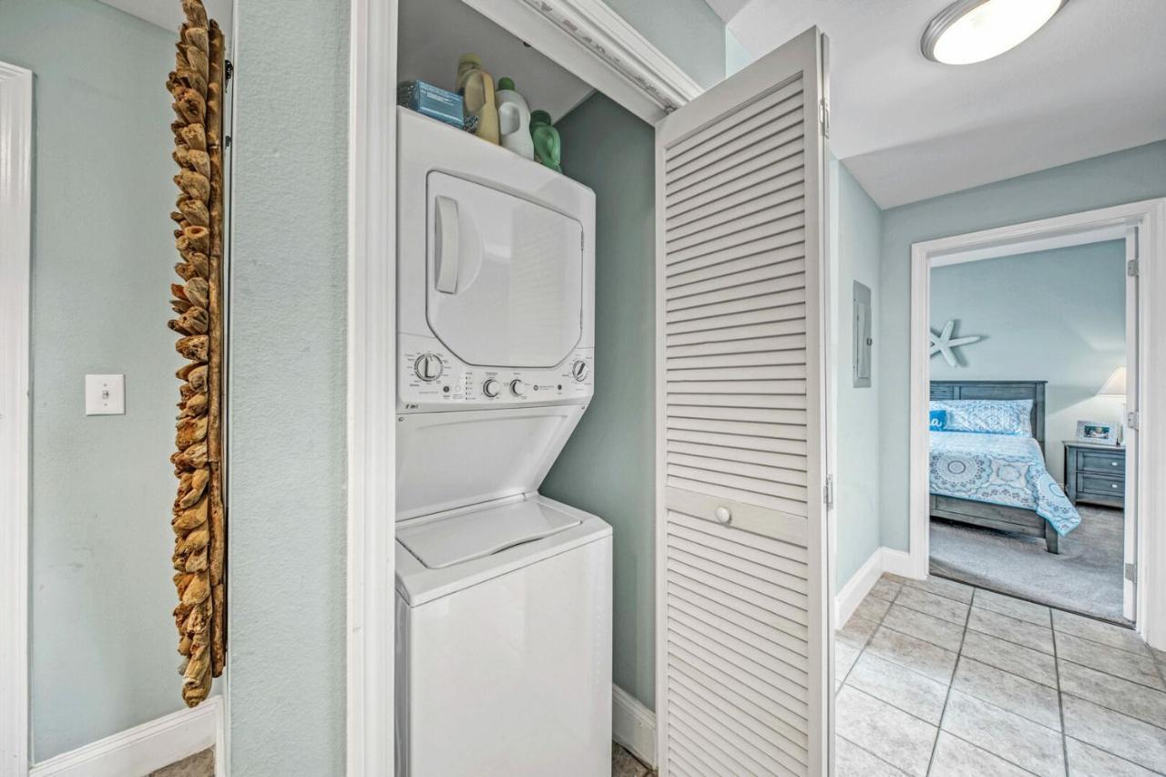 On The 3-d Floor, Laketown 324 - Large 2 Bd , Great Views And Amenities * Panama City Beach