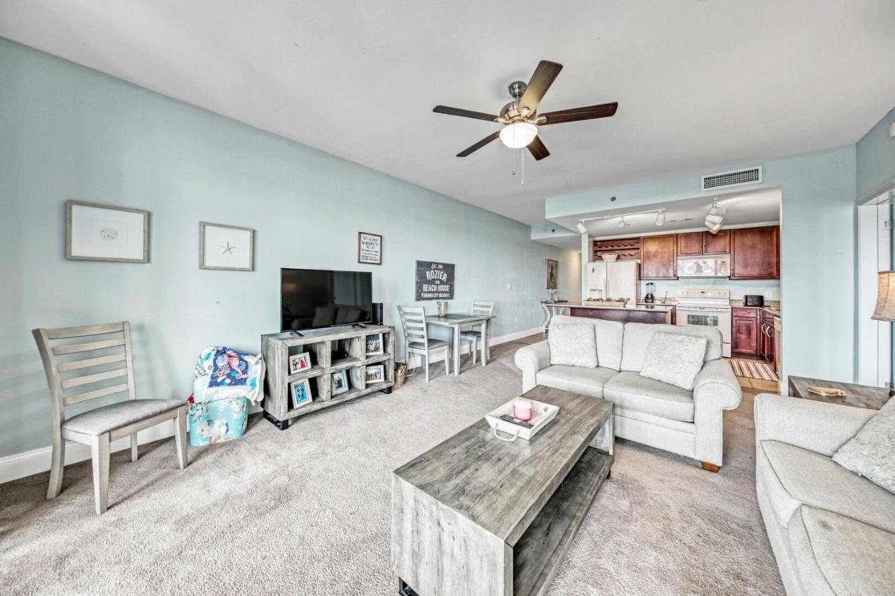 On The 3-d Floor, Laketown 324 - Large 2 Bd , Great Views And Amenities Holiday home *