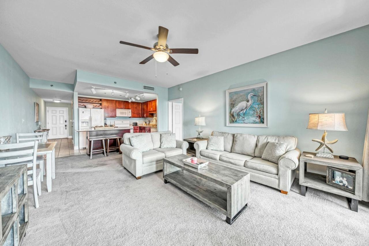 Holiday home On The 3-d Floor, Laketown 324 - Large 2 Bd , Great Views And Amenities *
